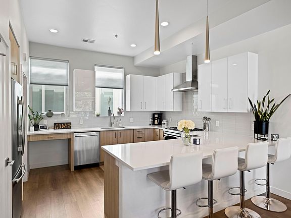Open Kitchen