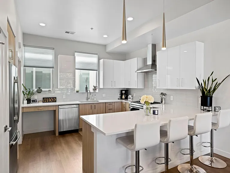 Open Kitchen