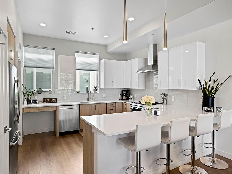 Open Kitchen