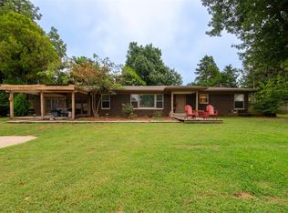 2928 Fisher Rd, Edmond, OK 73013