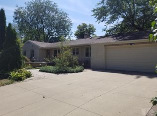 1612 S Park Ave, Oskaloosa, IA 52577