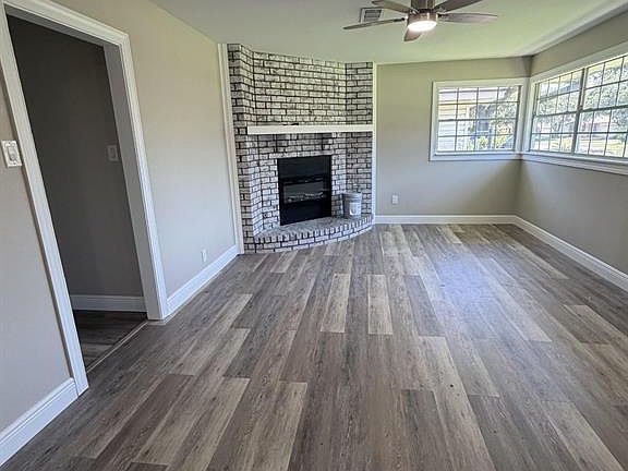 3rd image of 4920 Sue Ave