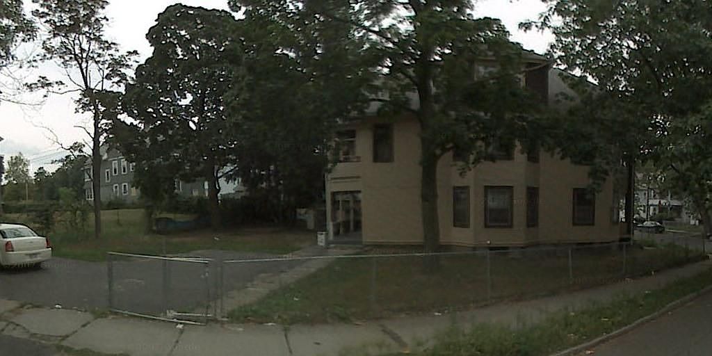 77 Horace St, Springfield, MA 01108 Zillow