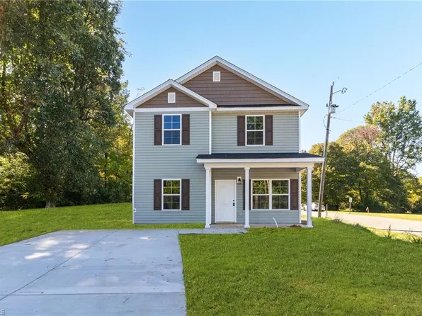 729 W Swannanoa Ave, Liberty, NC 27298