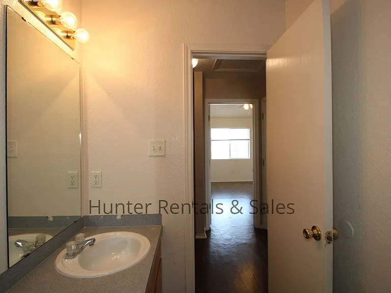 4506C Jeff Scott Dr — Photo 11