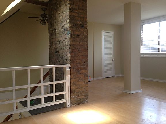 5th image of 1688 N Franklin Pl #2nd