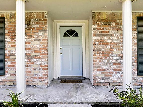 4th image of 13527 Brook Hollow Dr