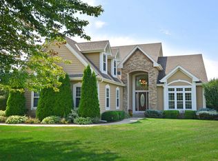 W343N6565 Timberline Rd, Oconomowoc, WI 53066