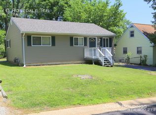 416 Rosedale Ter, Ballwin, MO 63021