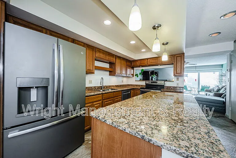 433 S Paula Dr #17 — Photo 5