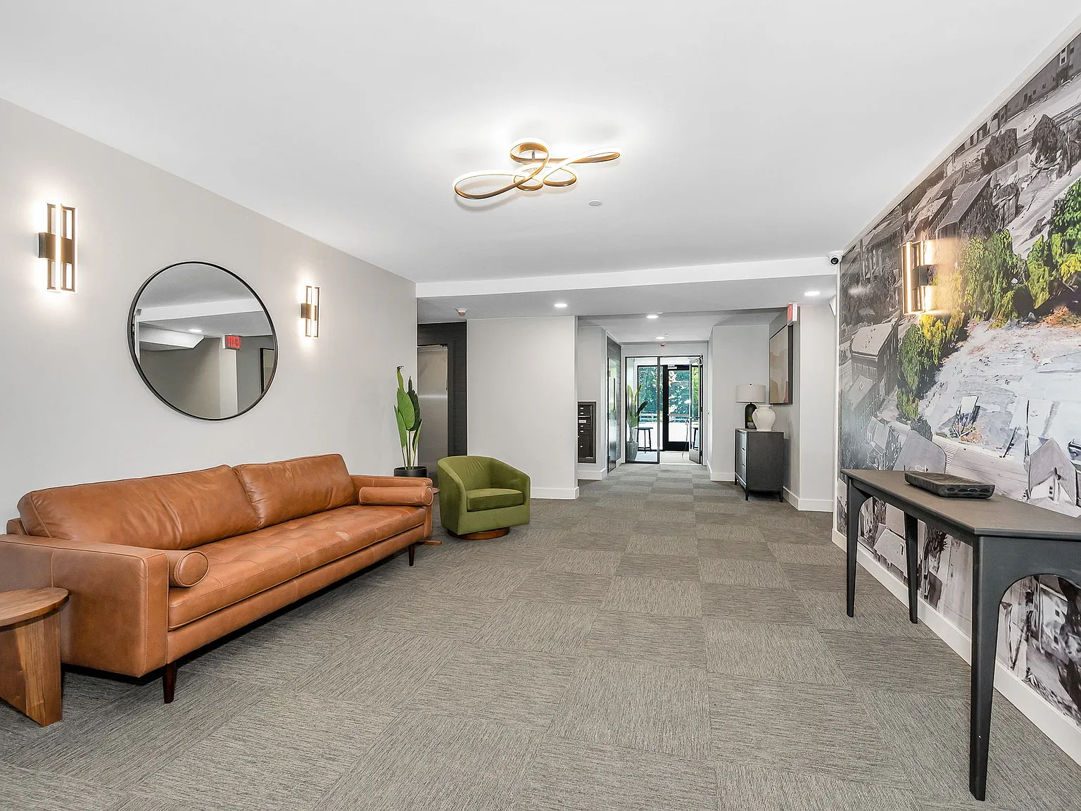 1 bed, 800 sqft, $1,950 — Photo 2