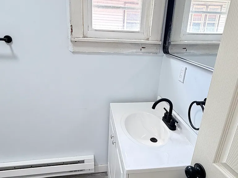 124 Baker St #B — Photo 7