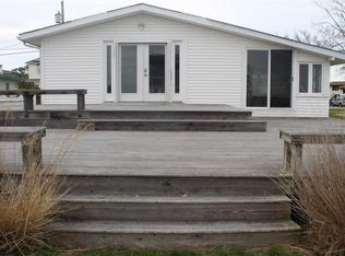 26 Point Dr, Somers Point, NJ 08244