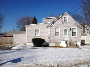 119 Arthur Ave, West Babylon, NY 11704