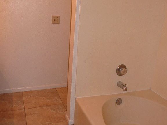 3rd image of 6709 W Aire Libre Ave