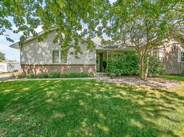 427 Hesburgh Dr, Manteno, IL 60950