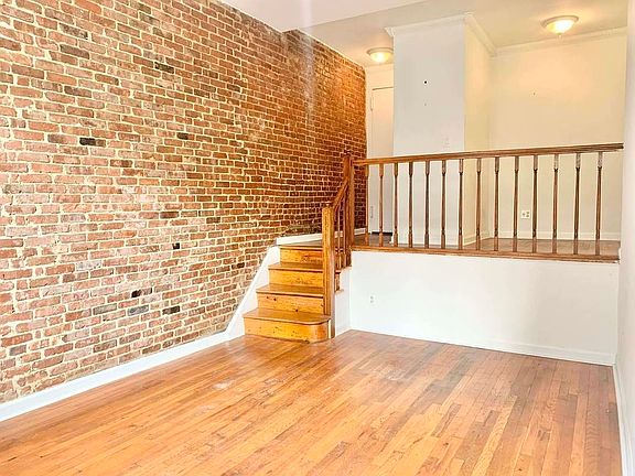 2nd image of 53 W 76th St #7A