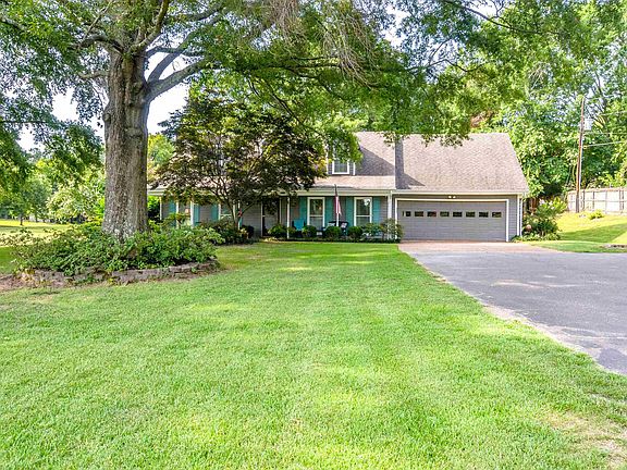 3rd image of 3771 Summerwood Ln