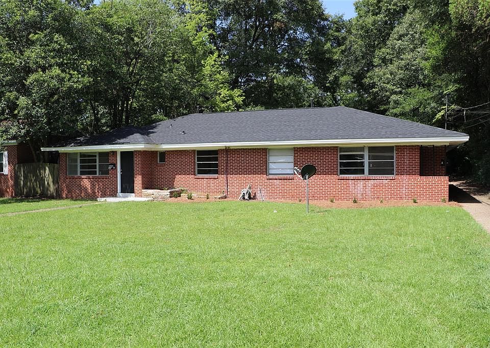 2nd image of 103 Brantwood Dr #A