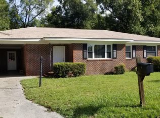 8 Seneca Rd, Savannah, GA 31406