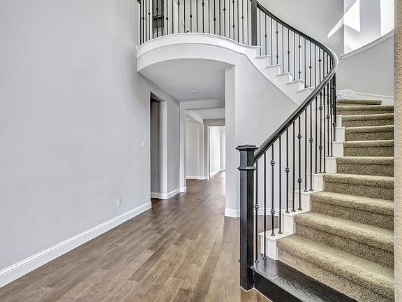 5th image of 15816 Terenwood St