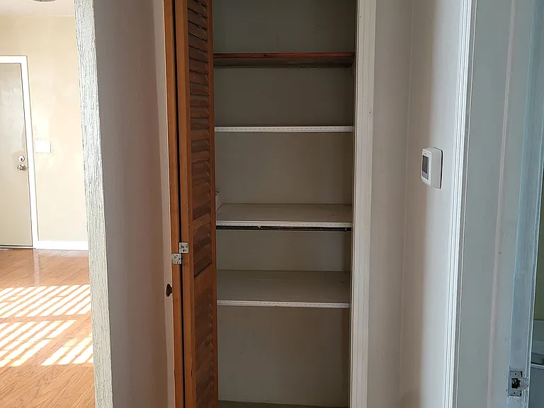 10815 N Edison Ave — Photo 15