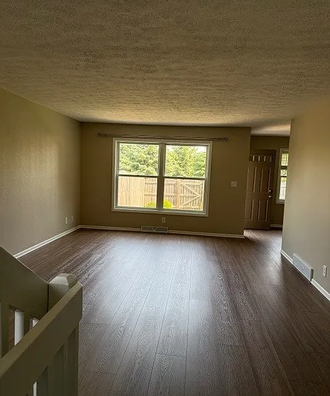2112 Croydon Ave #3 — Photo 9