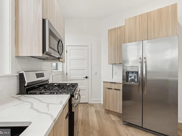 136 E Cumberland St #40-3 — Photo 5
