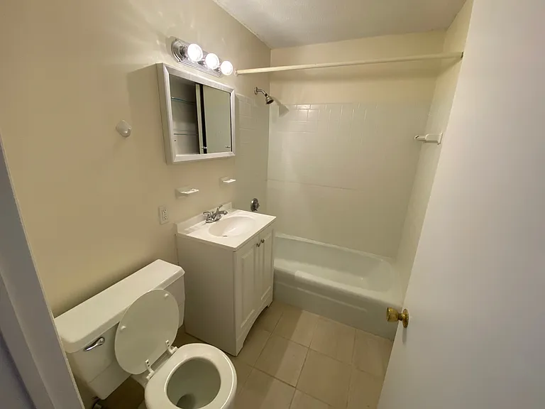 60 Homer Ave #305 — Photo 5