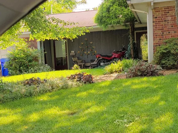 12103 Whitehall Dr, Bowie, MD 20715