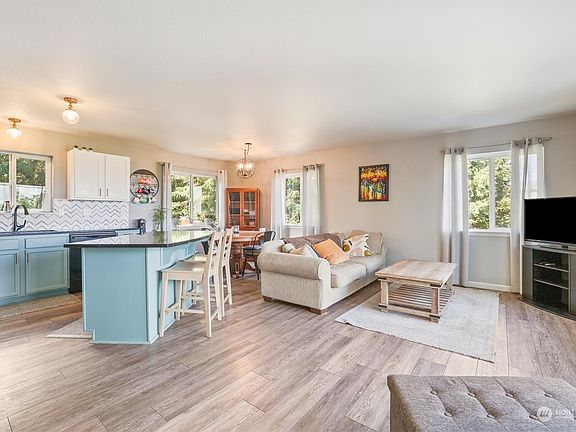 4th image of 7731 Blarney Stone Place NW