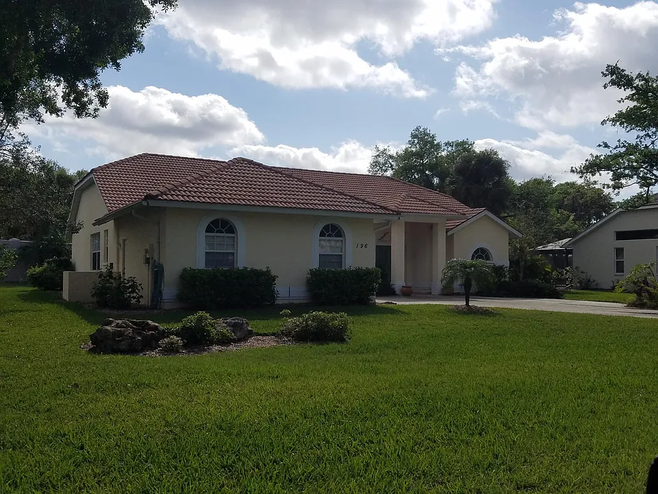 196 Grand Oak Cir