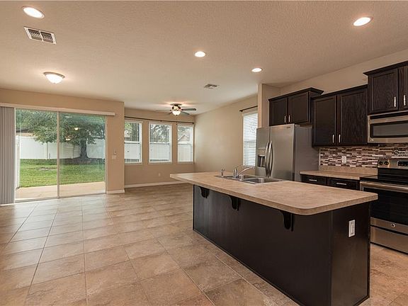 4th image of 1444 Peterson Pl #66