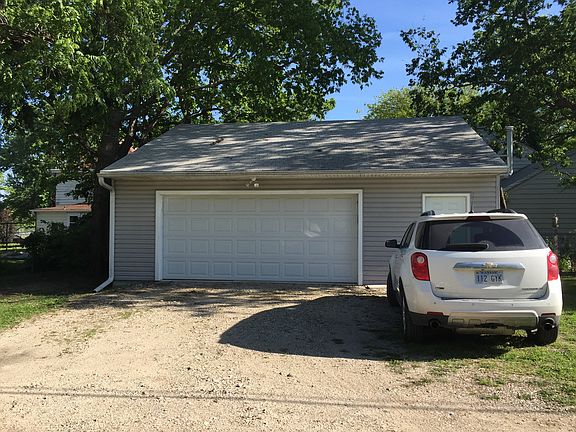 5th image of 306 Grand Ave