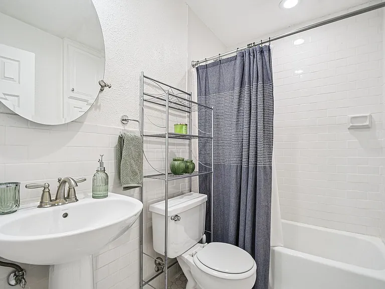 5833 Secrest Dr — Photo 5