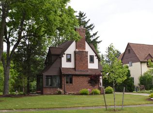 280 Avalon Dr, Rochester, NY 14618