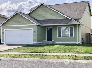 9921 Greenleaf Loop SE, Yelm, WA 98597