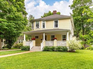 17 Dudley St, Reading, MA 01867