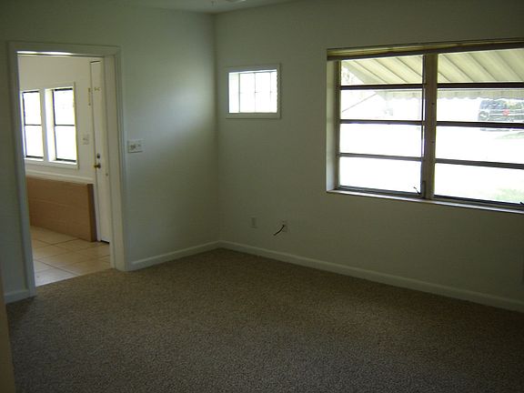 3rd image of 173 Dogwood Ave