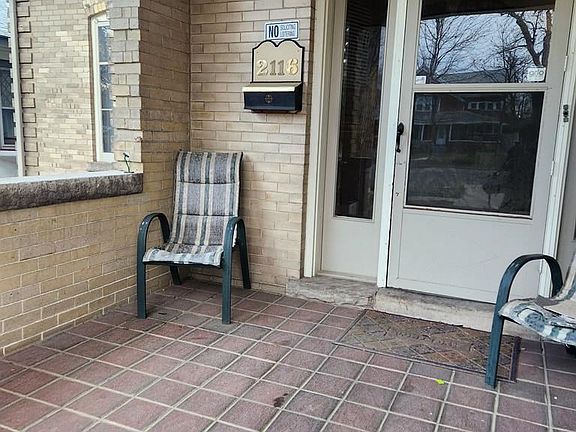 2nd image of 2116 N Elizabeth St
