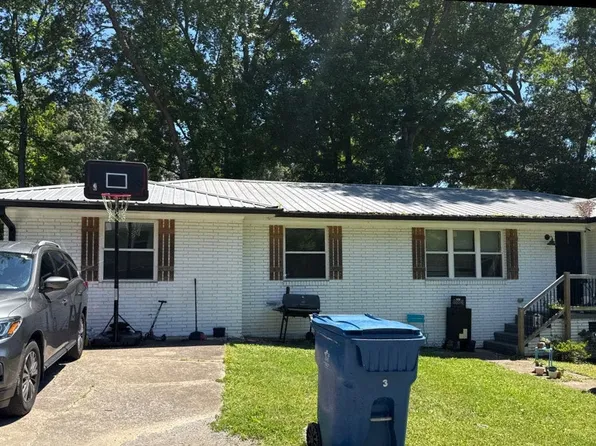 3 Carroll Ln, Rossville, GA 30741