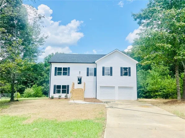 73 Dogwood Ln, Aragon, GA 30104