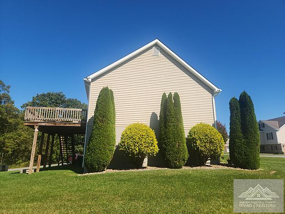 4th image of 397 Leah Dr