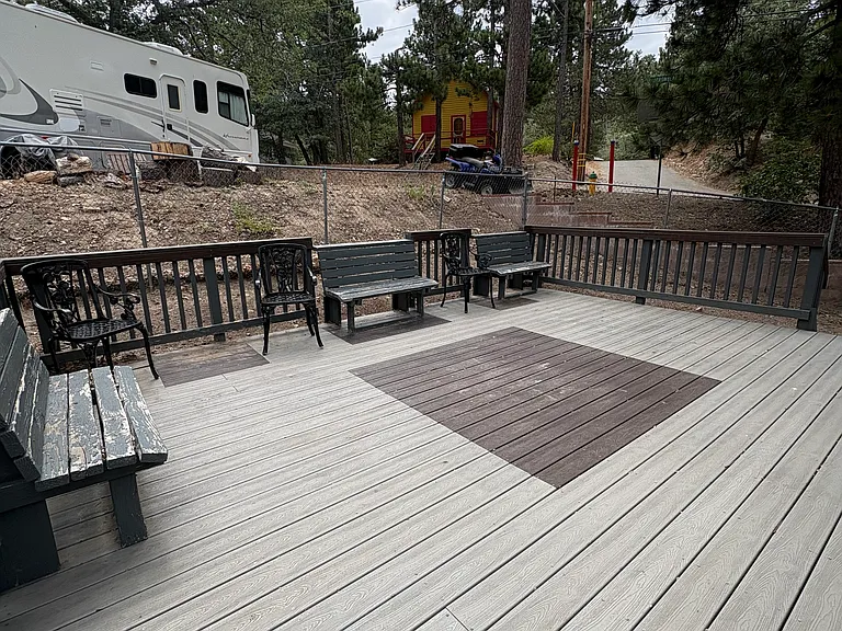 2425 Oak Dr — Photo 5