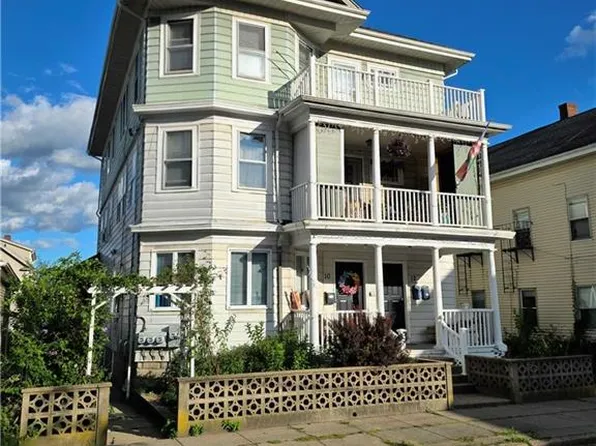 10 Arlington St #3, East Providence, RI 02914