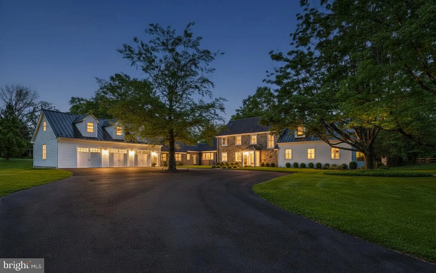 1803 Apple Tree Ln E photo 1