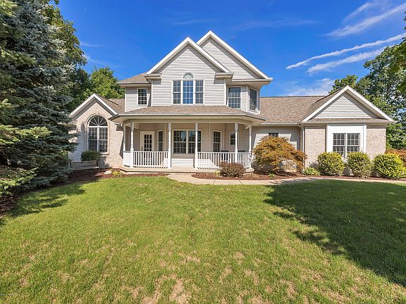 2nd image of 1570 Agnes Glen Cir
