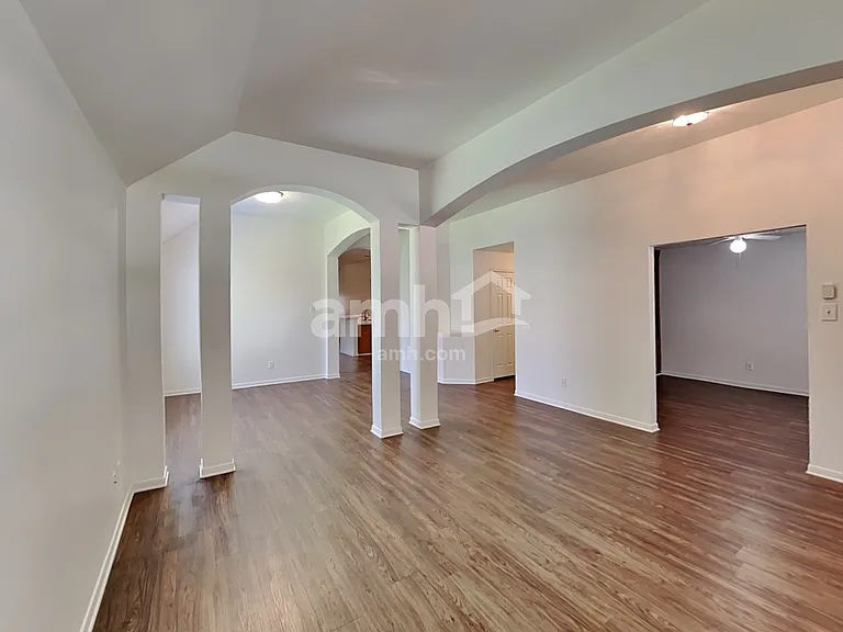 802 Cherry Blossom Dr — Photo 11