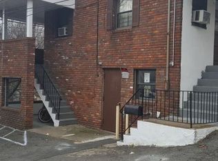 50 Wayne Ave APT 8, Suffern, NY 10901