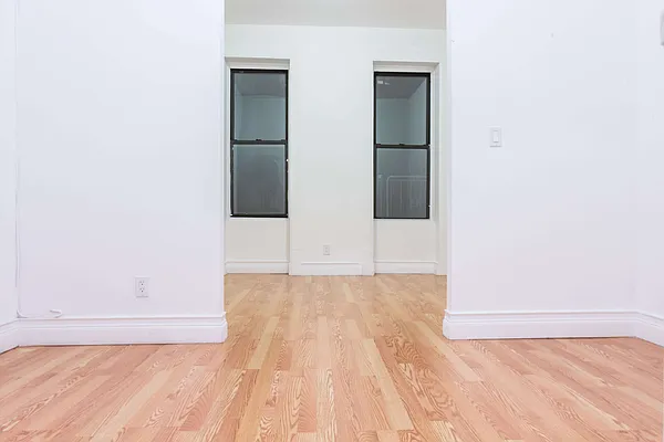 Rented by Smart City Real Estate LLC | media 10